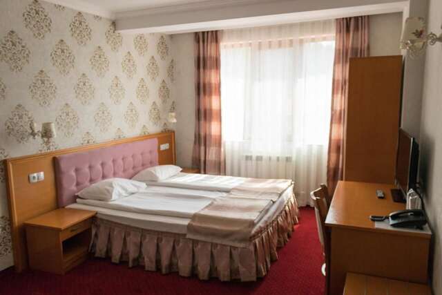 Отель Hotel Uzunski Смолян-12