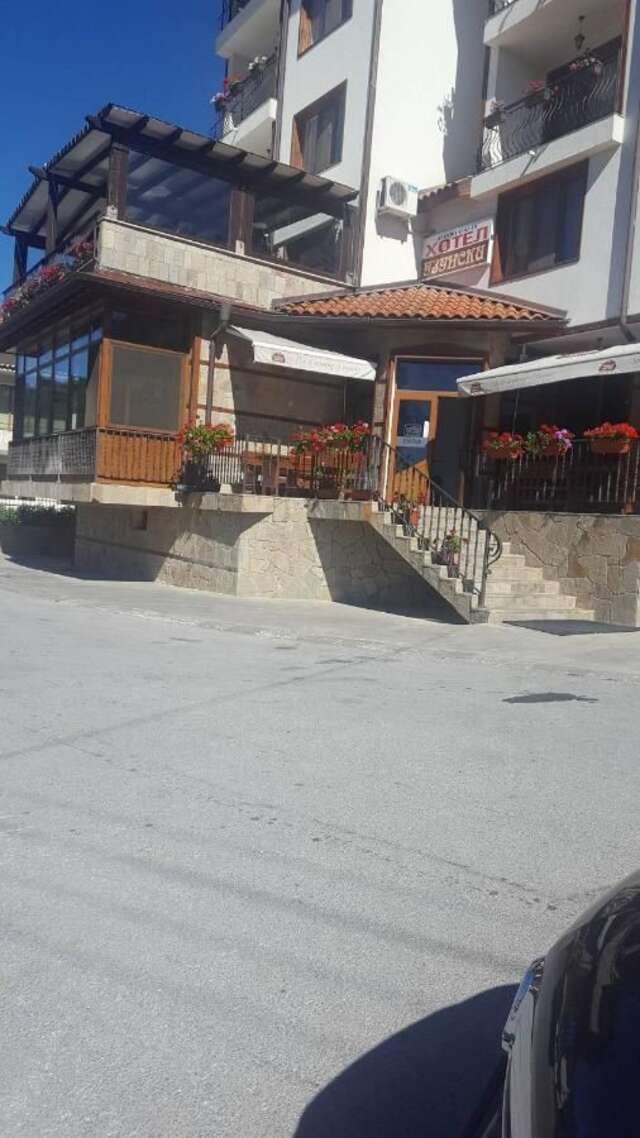 Отель Hotel Uzunski Смолян-31