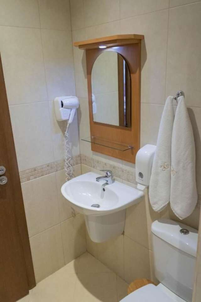 Отель Hotel Uzunski Смолян-48